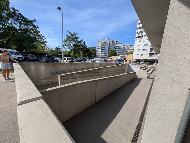PXL_20260920_094923256