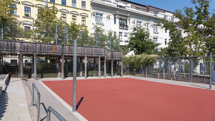 Basketballplatz 1